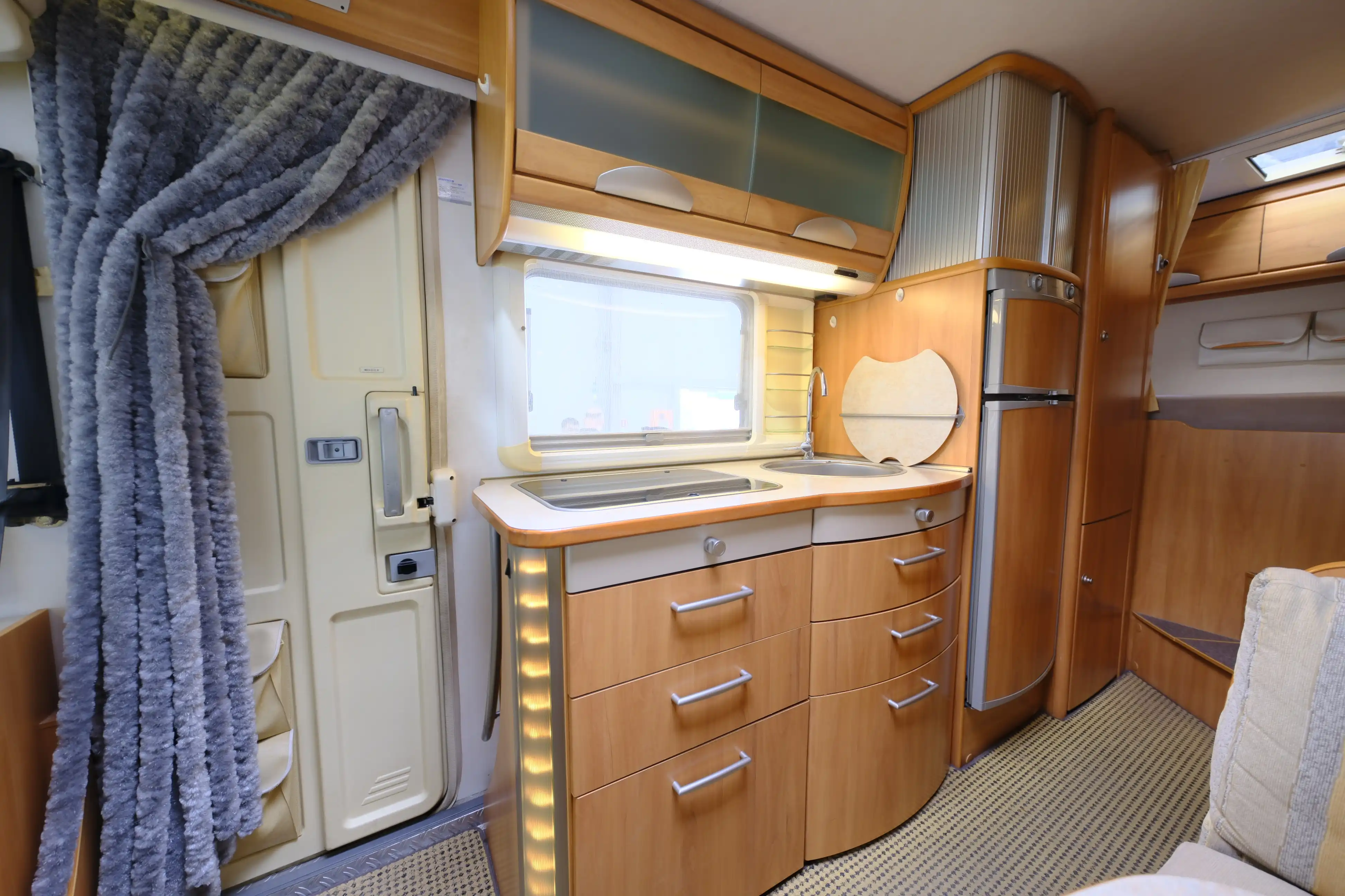 HYMER-ERIBA B 524